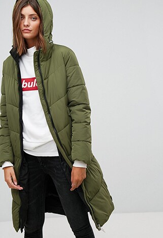 nike short padded jacket with branded waistband