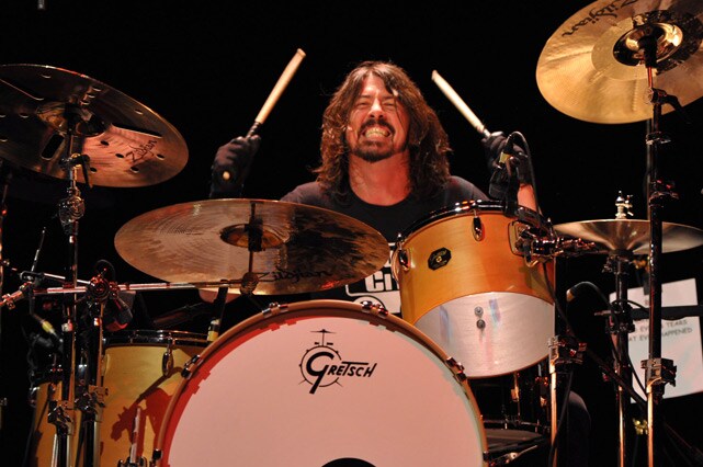 five reasons to love dave grohl