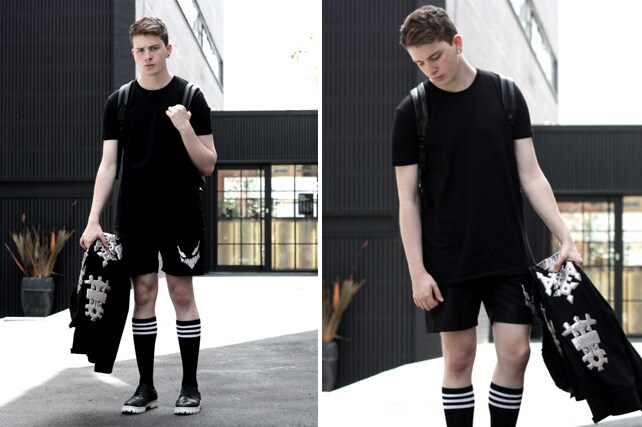 how to wear oversized tees