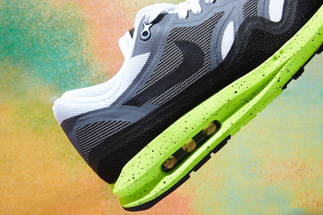 new in: nike air max lunar 1