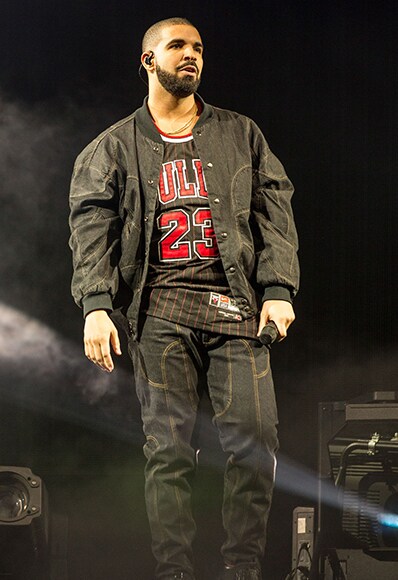 Drake Live: 4 Outfits