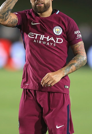 man city maroon kit