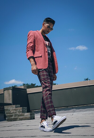 Suiting story Antonio
