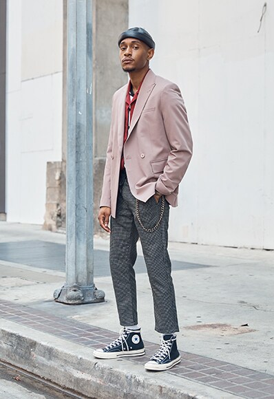 Suiting story Darion