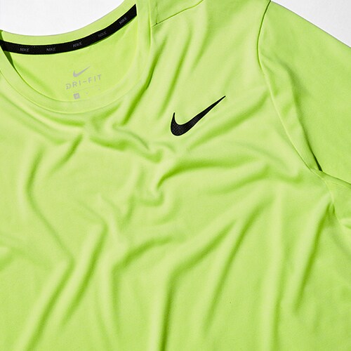 t-shirt pour faire du sport Nike ASOS