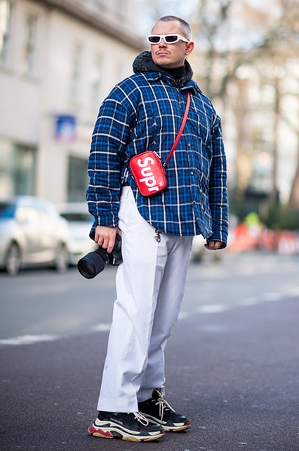 chunky sneakers outfit men