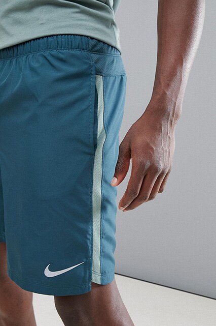 Nike Running - Dry Challenger - Short 9 pouces - 
