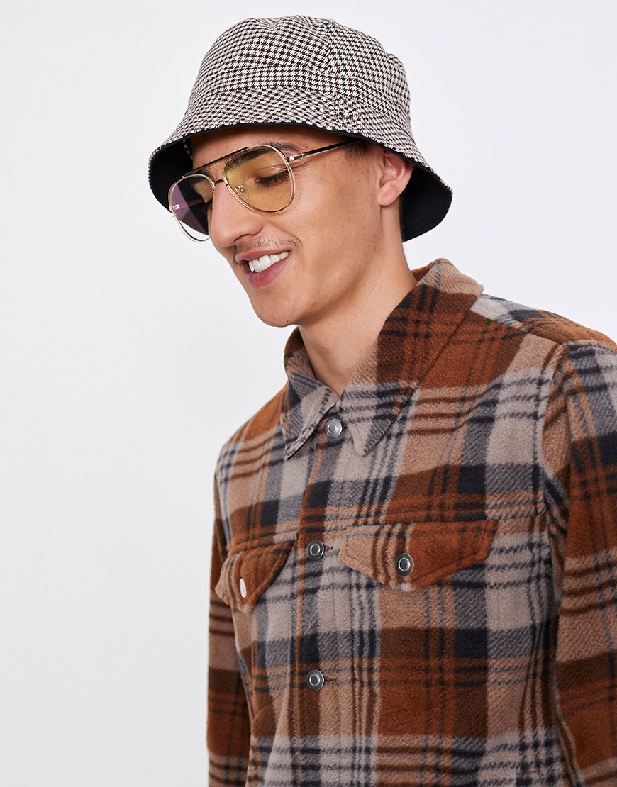 Checked bucket hat and sunglasses