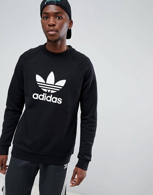 adidas Originals - Schwarzes Sweatshirt mit Dreiblatt-Logo, erhältlich bei ASOS