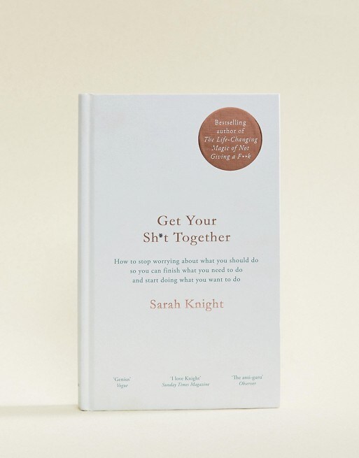 „Get Your Shit Together“ Motivierendes Buch von Sarah Knight, 19 €