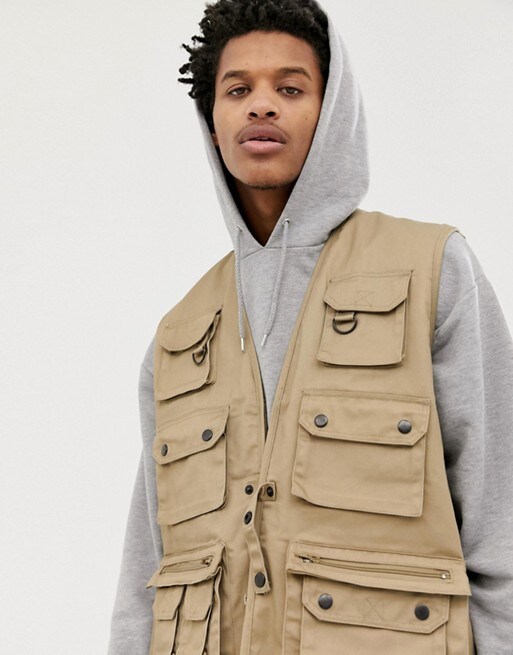 Funktionsweste von Reclaimed Vintage, erhältlich bei ASOS