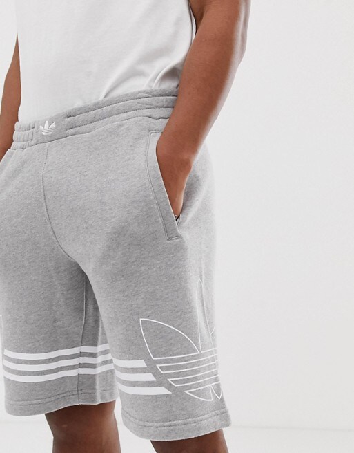 Adidas Original – Graue Jersey-Shorts mit Trefoil-Logo – DU8136, 32 € bei ASOS