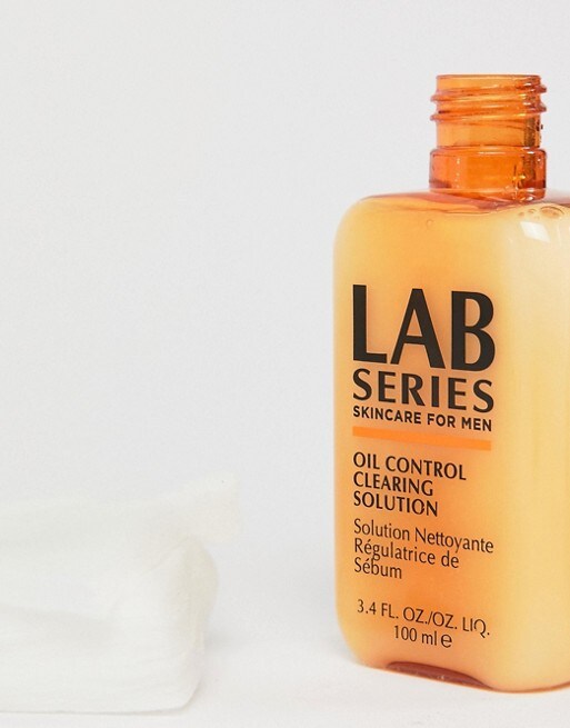 Lab Series – Oil Control Clearing Solution, 21 € bei ASOS