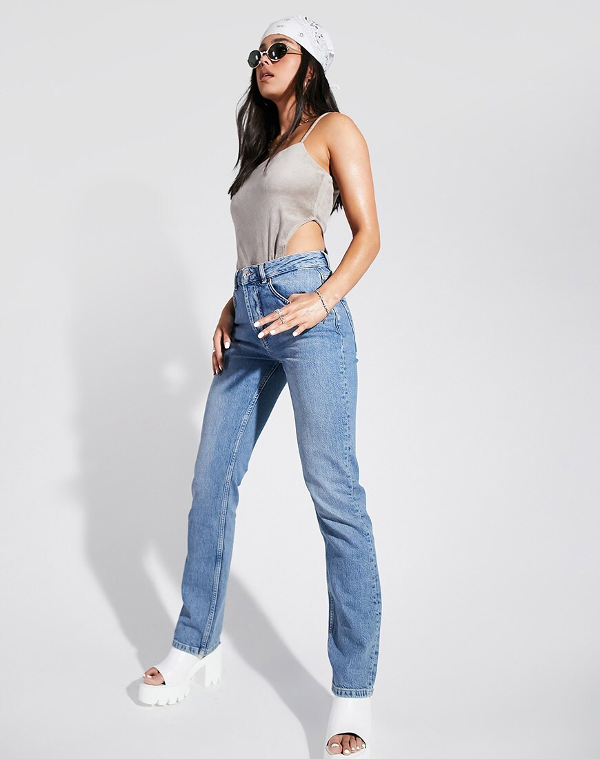 ASOS DESIGN Hourglass mid rise comfort stretch straight leg jeans in lightwash | ASOS Style Feed