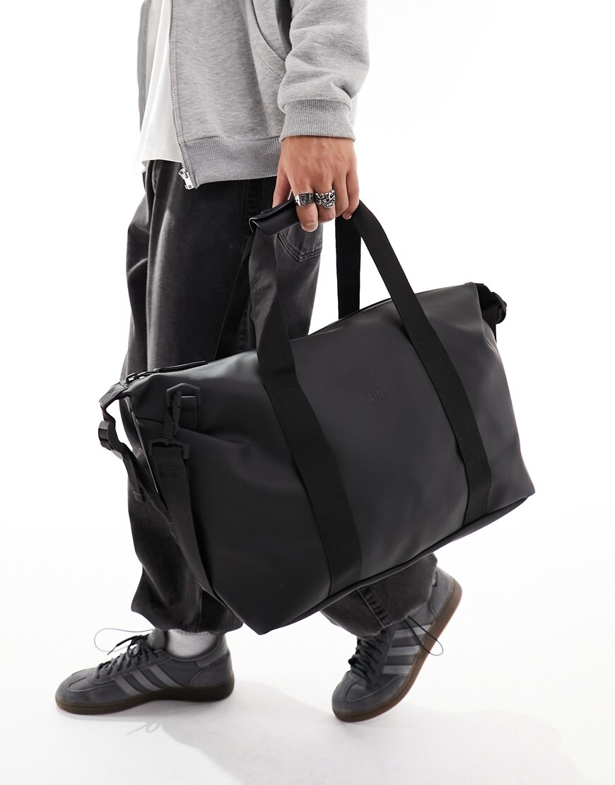Rains Hilo small weekend bag in black