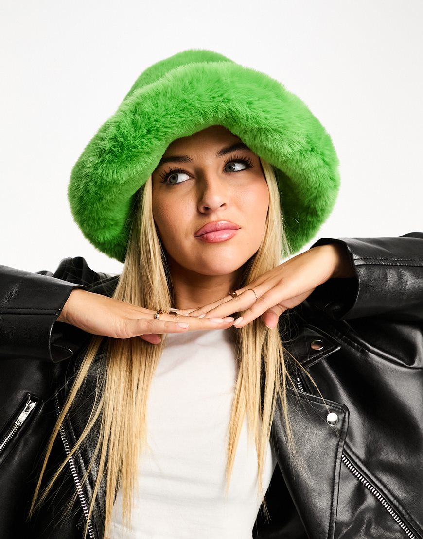 Green faux fur bucket hat | ASOS Style Feed