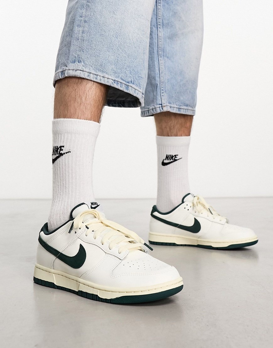 white/green nike dunks men