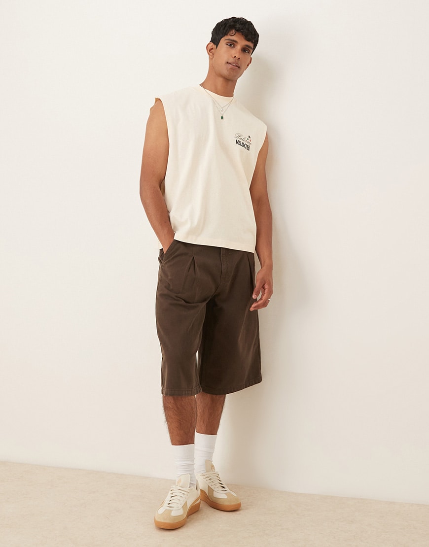 A model wearing brown jorts