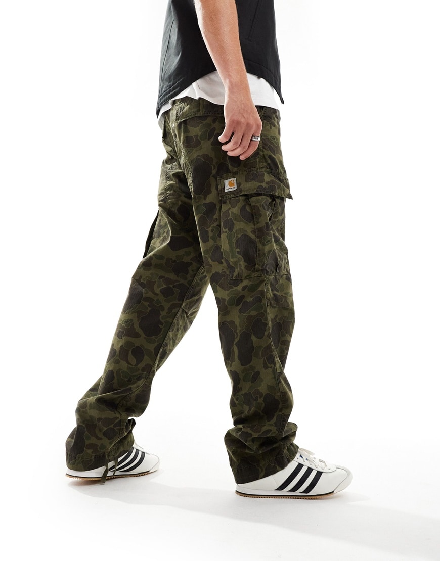 Man wearing cargos