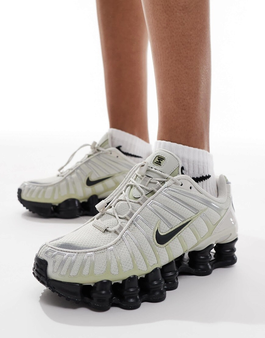 Nike Shox TL trainers in off-white and black | ASOS Style Feed