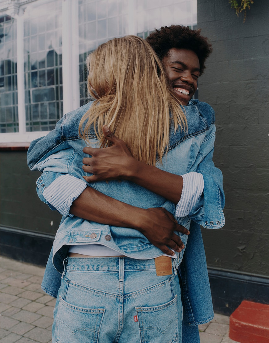 Men and women wearing Levi's baggy denim | ASOS Style Feed