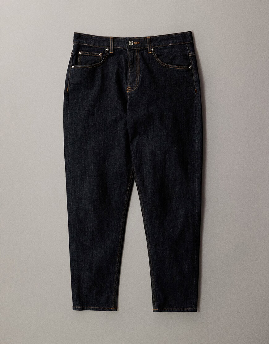 Tapered jeans