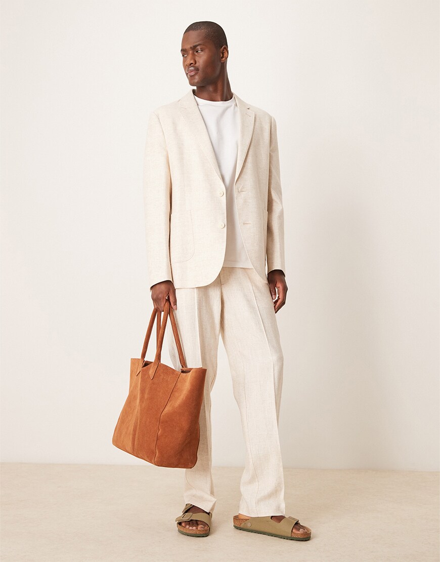 Man wearing a linen suit