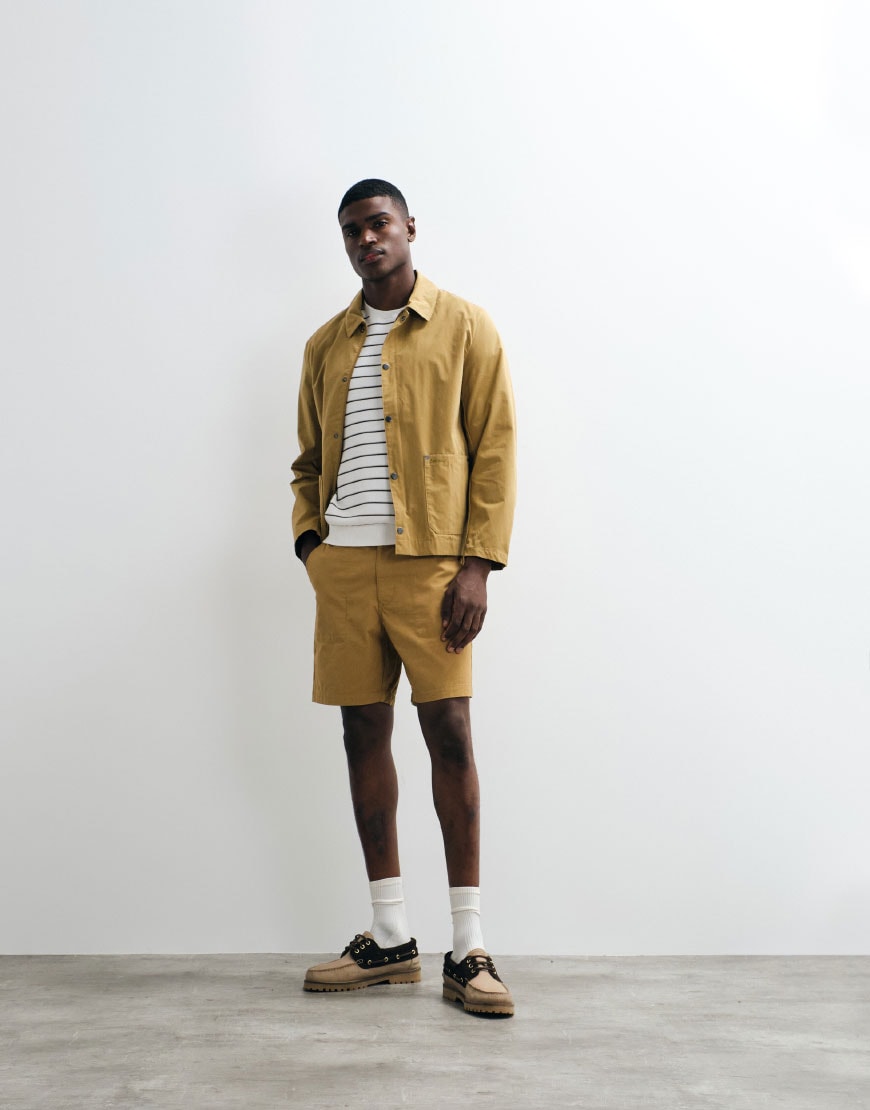 cargo shorts with dress shirt Shorts with Dress Shirt Outfits For Men (116 ideas & outfits)