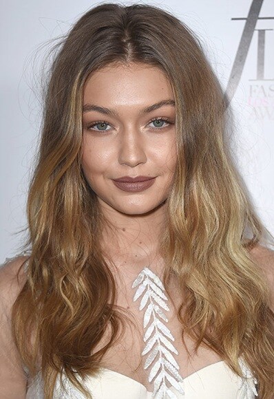 gigi-hadid-nineties-make-up-is-beauty-look-of-the-week
