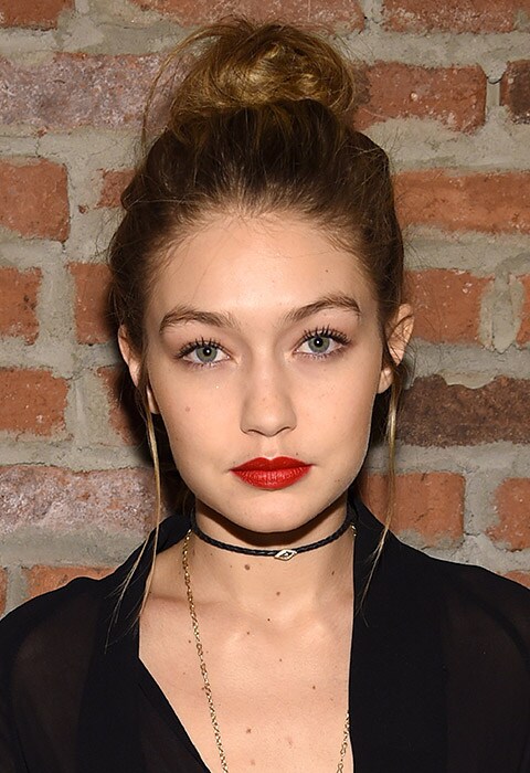 five-days-in-hair-gigi-hadid-blonde-model-style-beauty
