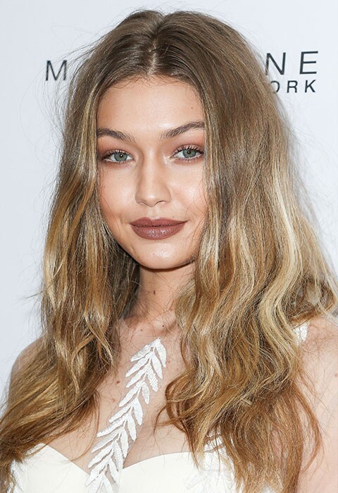 five-days-in-hair-gigi-hadid-blonde-model-style-beauty