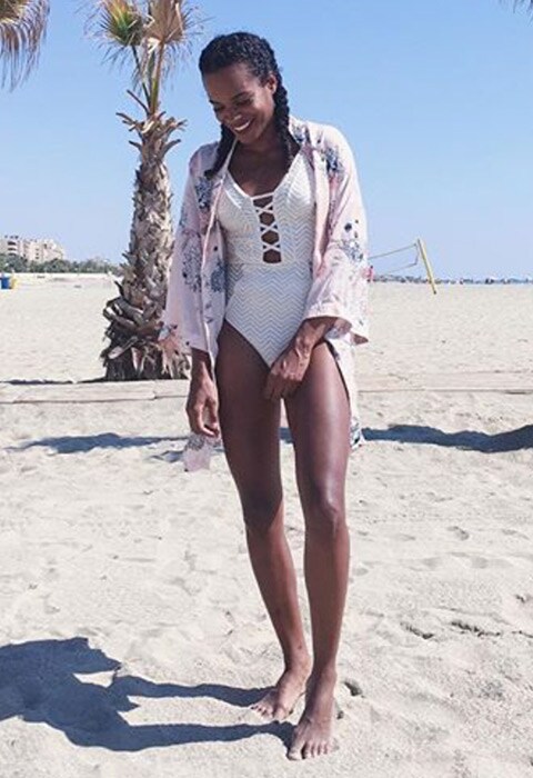 #AsSeenOnMe blogger wearing a cover-up kimono on the beach | ASOS Fashion & Beauty Feed 