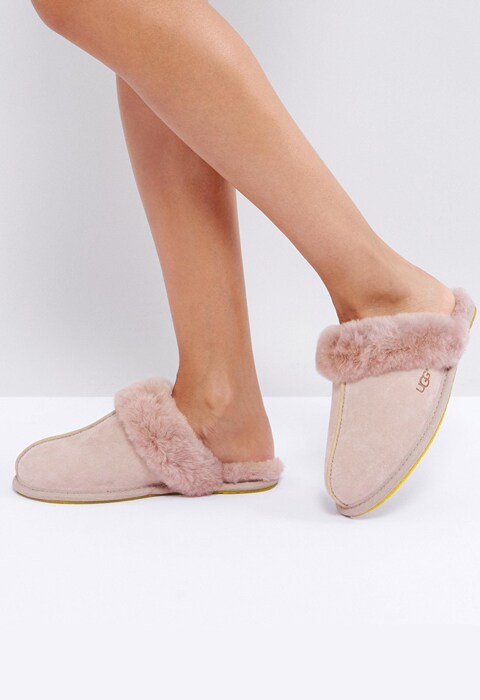 slippers