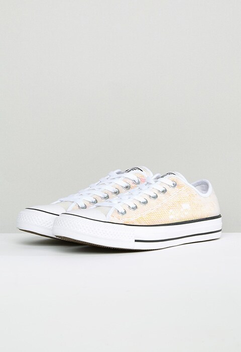 Converse Chuck Taylor Trainers In Multi Sequin