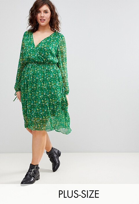 Ditsy green floral plus size dress