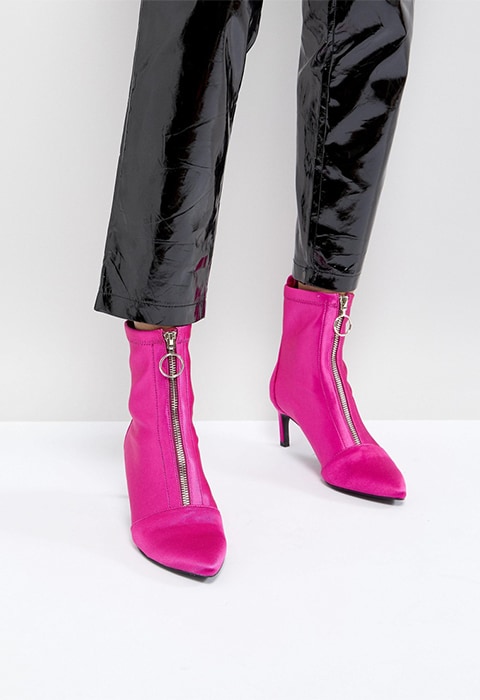 Stradavarius pink ring boots
