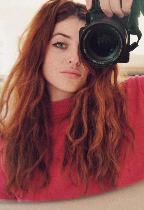 Entrevista con la directora creativa del momento, Chloe Wallace. Conoce todo acerca de ella, los proyectos en los que está trabajando ahora y por qué un mono de ASOS es una de sus prendas de temporada favoritas. ASOS, lo último en moda, belleza, estilo y tendencias. Tendencias 2018.
