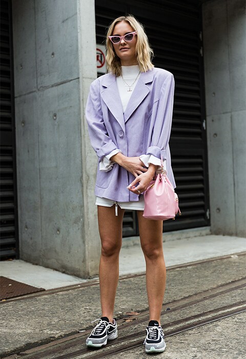 Mercedes-Benz Fashion Week Australia Resort 19. Copia este look del street style de Sydney. Tendencias primavera-verano 2018. ASOS, lo último en moda, belleza, estilo y tendencias.
