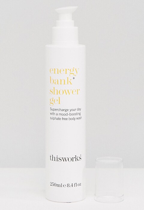Gel de ducha de 250 ml Energy Bank de This Works. Productos eco de belleza para un cuidado de la piel más healthy. Cosmética con ingredientes naturales.