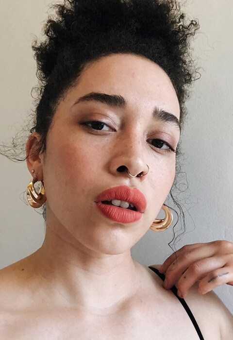 ASOS Insider Hannah wearing peach-orange lipstick