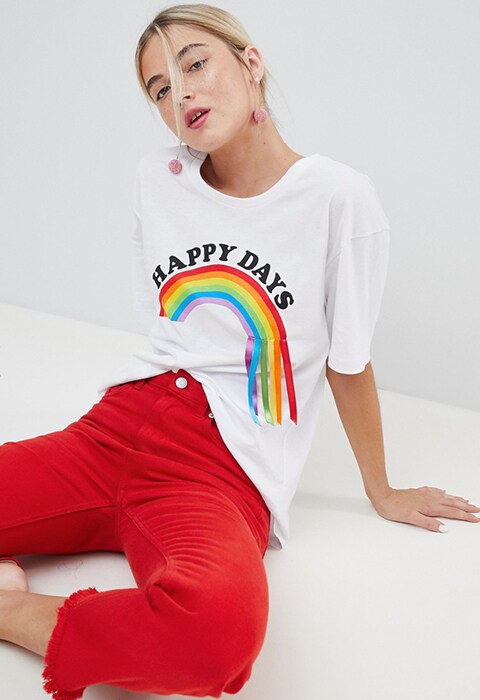Camiseta con cintas arcoíris de Chorus 27,99€. Selección de favoritos arcoíris. Looks para celebrar el día del orgullo 2018.