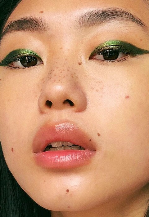 Kicki Yang Zhang from ASOS Germany wearing green metallic eyeshadow