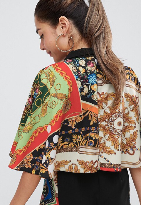 ASOS DESIGN playsuit with cape and scarf print detail. El estampado barroco estilo Versace vuelve esta temporada primavera-verano 2018