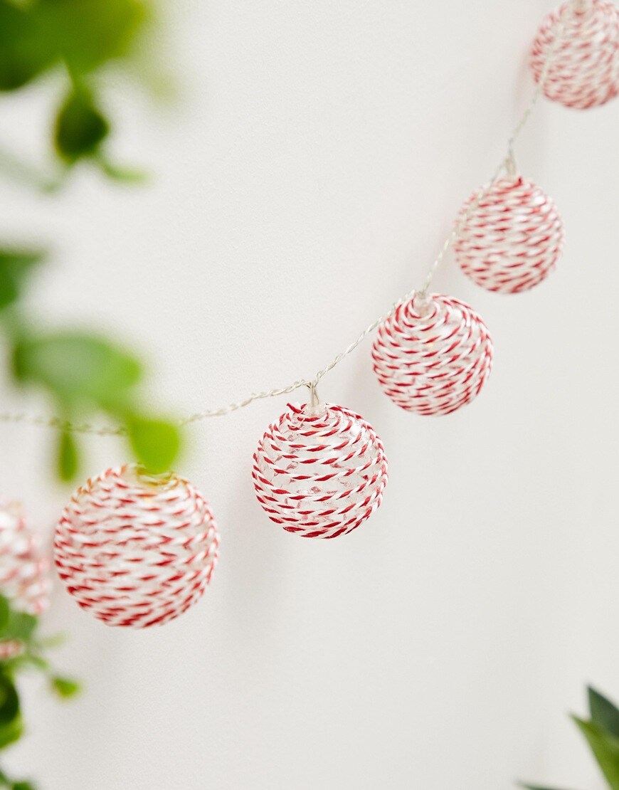 Temerity Jones string lights