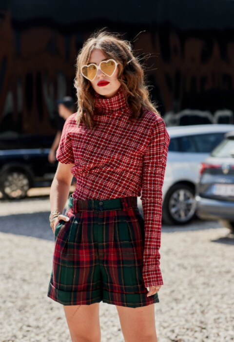 how to wear check shorts