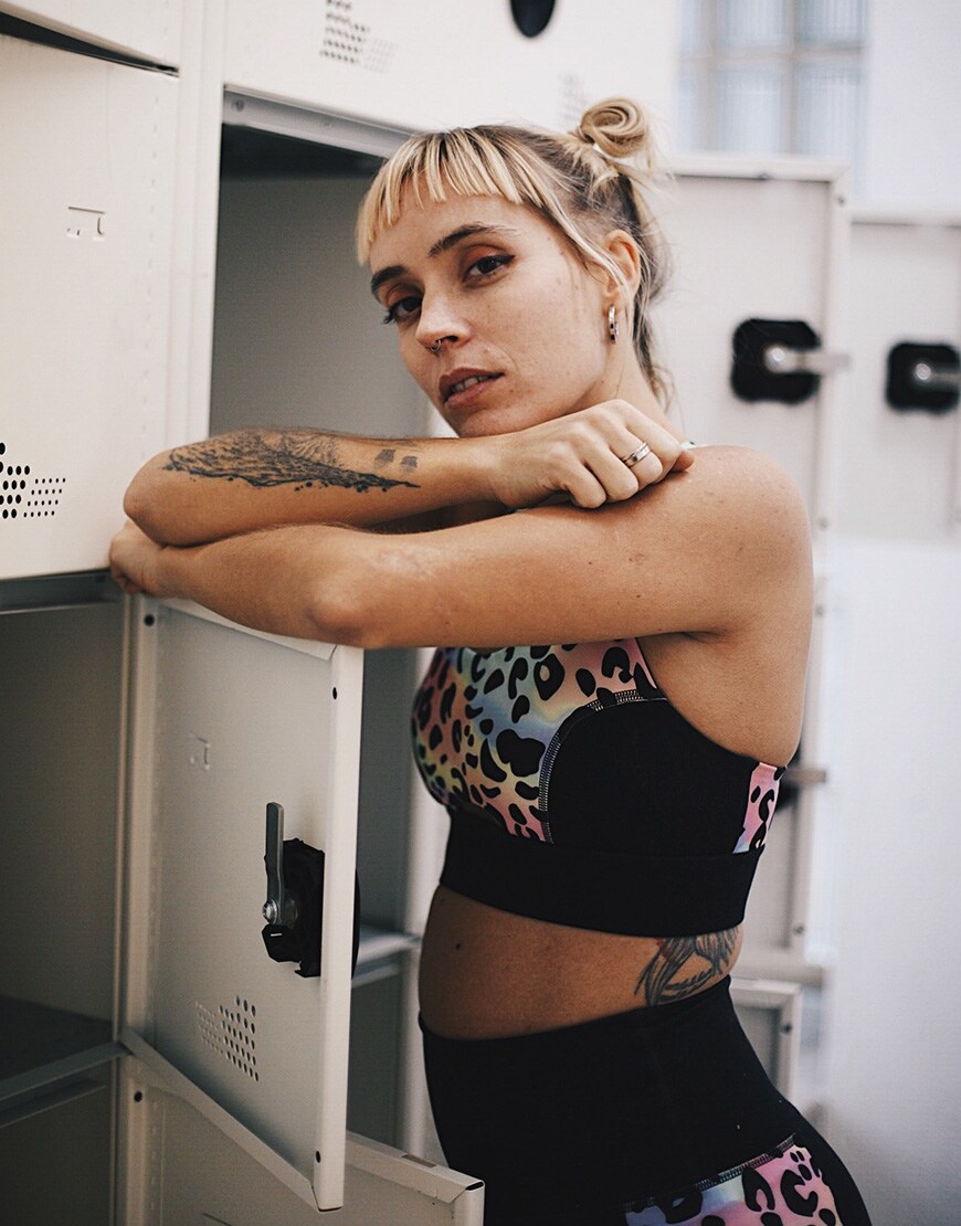 asos-insiders-wearing-activewear-asos-astrid