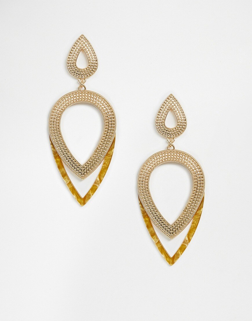 ASOS DESIGN - Boucles d'oreilles avec forme évidée texturée tendance et résine - Doré