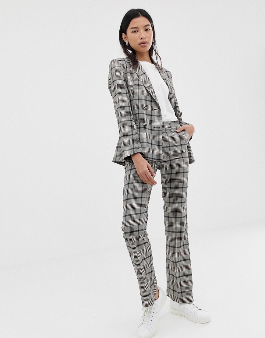ASOS DESIGN – Zweireihiger Anzug in Grau mit Karomuster