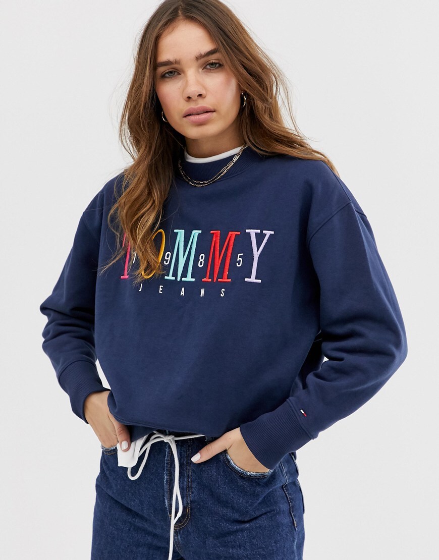 Tommy Jeans - Sweat-shirt ras de cou à broderie arc-en-ciel