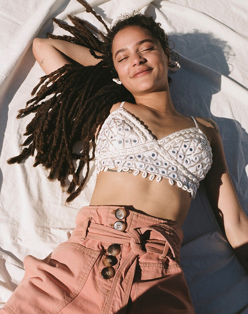 Sasha Lane dans le magazine ASOS